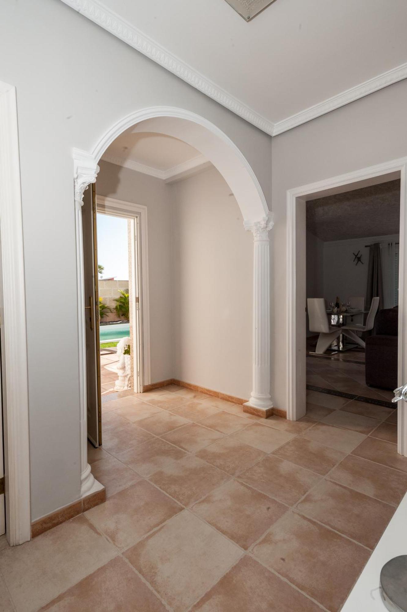 Villa Vanesa Luxury Private Villa With A Heated Pool, 4 Bedrooms And 4 Bathrooms Costa Adeje  Eksteriør bilde